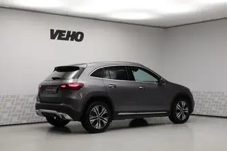 Mercedes-Benz GLA 180, 1.3, 100 kW, hübriid, automaat, esivedu