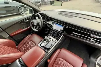 Audi SQ8, 4.0, 320 kW, гибрид, автомат, полный привод