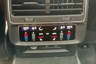 Audi SQ8, 4.0, 320 kW, гибрид, автомат, полный привод