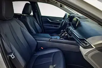 Toyota Mirai, 134 kW, electric, automatic, rear-wheel drive