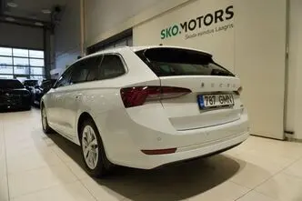 Škoda Octavia, 1.5, 110 kW, гибрид, автомат, передний привод