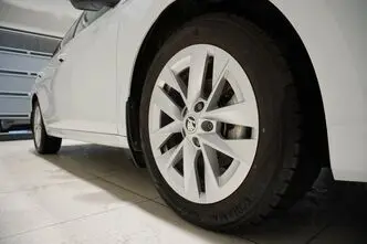 Škoda Octavia, 1.5, 110 kW, гибрид, автомат, передний привод
