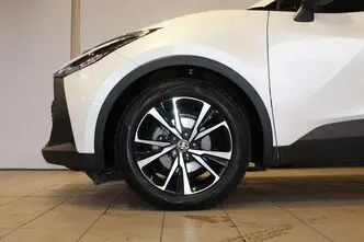 Toyota C-HR, 1.8, 72 kW, hübriid, automaat, esivedu