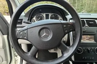Mercedes-Benz B 180, 1.7, 85 kW, бензин, механическая, передний привод