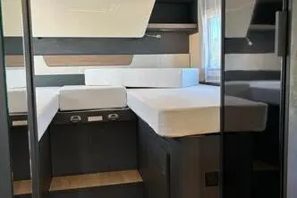 Laika Kosmo, 2.2, 103 kW, дизель, механическая, передний привод