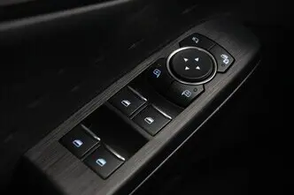 Ford Kuga, 2.5, 112 kW, pistikhübriid, automaat, esivedu