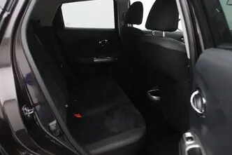 Nissan Juke, 1.6, 86 kW, бензин, механическая, передний привод