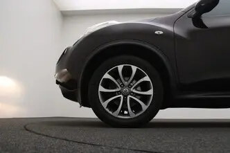 Nissan Juke, 1.6, 86 kW, бензин, механическая, передний привод