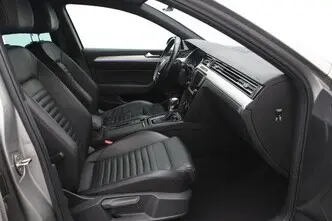 Volkswagen Passat, 1.4, 115 kW, подключаемый гибрид, автомат, передний привод