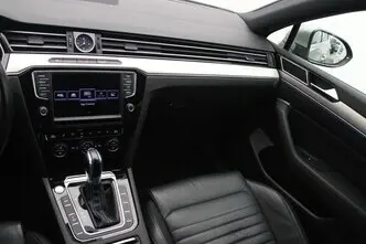 Volkswagen Passat, 1.4, 115 kW, подключаемый гибрид, автомат, передний привод