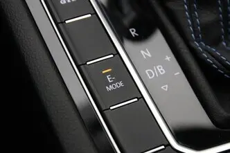 Volkswagen Passat, 1.4, 115 kW, подключаемый гибрид, автомат, передний привод
