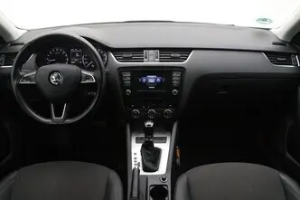 Škoda Octavia, 1.6, 77 kW, diisel, automaat, esivedu