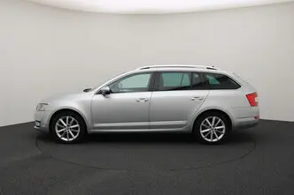Škoda Octavia, 1.6, 77 kW, diisel, automaat, esivedu