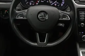 Škoda Octavia, 1.6, 77 kW, diisel, automaat, esivedu