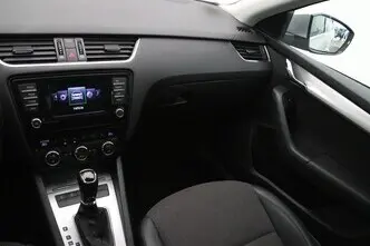 Škoda Octavia, 1.6, 77 kW, diisel, automaat, esivedu