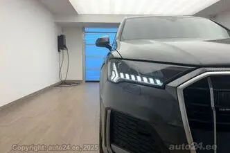 Audi Q7, 3.0, 210 kW, hybrid, automatic, four-wheel drive