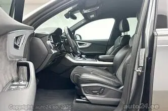 Audi Q7, 3.0, 210 kW, hybrid, automatic, four-wheel drive