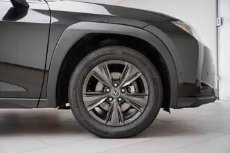 Lexus UX 250, 2.0, 112 kW, bensiin, automaat, esivedu