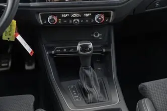 Audi Q3, 1.4, 110 kW, pistikhübriid, automaat, esivedu