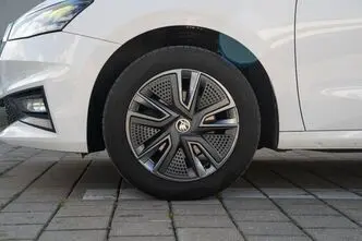 Škoda Fabia, 1.0, 81 kW, бензин, механическая, передний привод