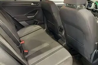 Volkswagen T-Roc, 1.5, 110 kW, бензин, автомат, передний привод