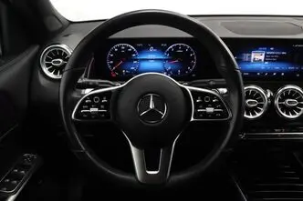 Mercedes-Benz GLB 200, 1.3, 120 kW, bensiin, automaat, esivedu