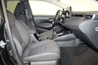 Toyota Corolla, 1.5, 92 kW, bensiin, manuaal, esivedu