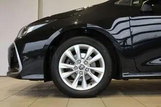 Toyota Corolla, 1.5, 92 kW, bensiin, manuaal, esivedu