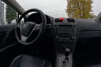 Toyota Avensis, 2.2, 110 kW, дизель, автомат, передний привод
