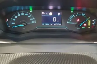 Peugeot 2008, электричество, автомат, передний привод