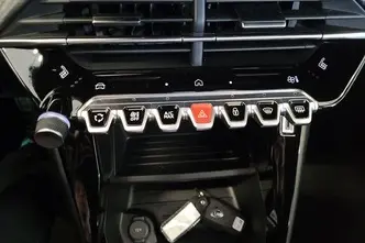 Peugeot 2008, электричество, автомат, передний привод