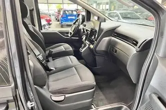 Hyundai Staria, 2.2, 130 kW, diisel, automaat, nelikvedu
