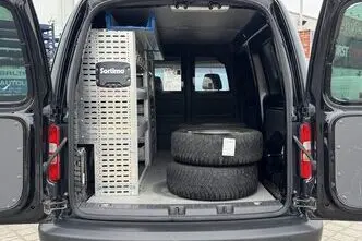 Volkswagen Caddy, 1.6, 75 kW, diisel, automaat, esivedu