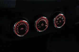 Mitsubishi Outlander, 2.0, 108 kW, бензин, автомат, передний привод