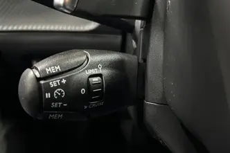 Peugeot 2008, 1.2, 96 kW, бензин, автомат, передний привод