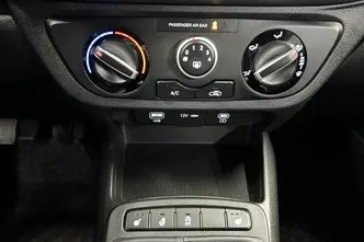 Hyundai i10, 1.0, 46 kW, bensiin, manuaal, esivedu