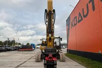 Caterpillar 330, 205 kW, diesel