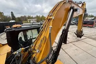 Caterpillar 330, 205 kW, diesel