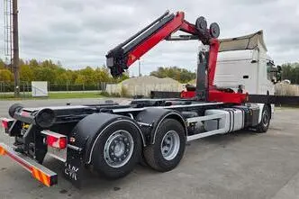 Scania P370 6X2*4 HMF 1730, 272 kW, diisel, automaat