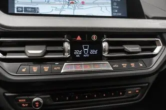 BMW 116, 1.5, 80 kW, bensiin, automaat, esivedu
