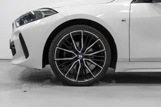 BMW 116, 1.5, 80 kW, bensiin, automaat, esivedu