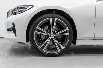 BMW 320, 2.0, 140 kW, diesel, automatic, four-wheel drive