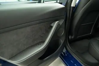 Tesla Model 3, 366 kW, electric, automatic, four-wheel drive