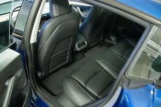 Tesla Model 3, 366 kW, electric, automatic, four-wheel drive