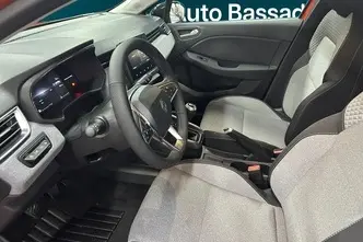 Renault Clio, 1.0, 67 kW, бензин, механическая, передний привод