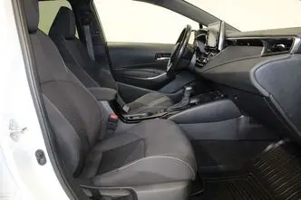Toyota Corolla, 1.8, 72 kW, гибрид, автомат, передний привод