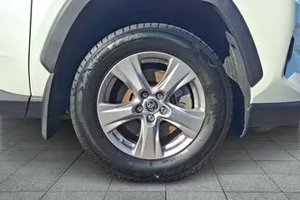 Toyota RAV4, 2.5, 131 kW, гибрид, автомат, передний привод