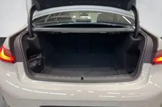 BMW 318, 115 kW, petrol, automatic, rear-wheel drive