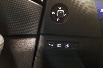 DS 4, 1.6, 165 kW, pistikhübriid, automaat, esivedu