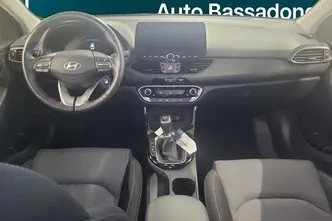 Hyundai i30, 1.5, 117 kW, бензин, механическая, передний привод